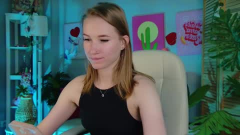 Snapshot of meganrodgers chatting on 26, 5, 2026 megan online show from 26, 5, 2026