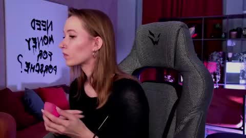 Snapshot of meganrodgers chatting on 3, 7, 2026 megan online show from 3, 7, 2026