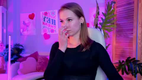 Snapshot of meganrodgers chatting on 18, 7, 2026 megan online show from 18, 7, 2026