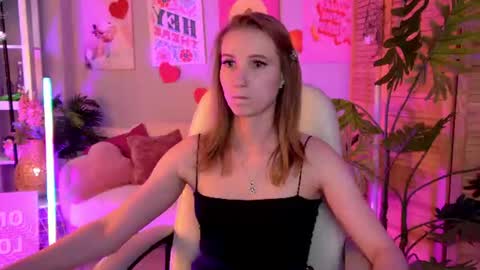 Snapshot of meganrodgers chatting on 21, 7, 2026 megan online show from 21, 7, 2026
