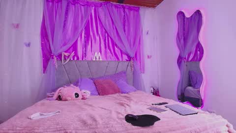 Megan online show from 12, 9, 2025