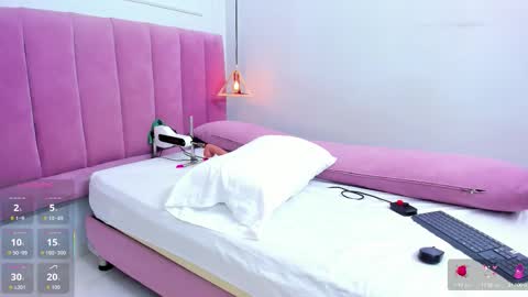 Megan  online show from 14, 10, 2025