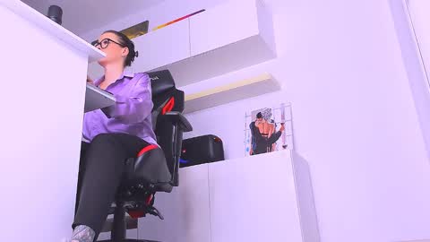 Megan online show from 17, 12, 2024