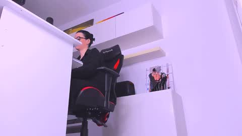 Megan online show from 21, 12, 2024