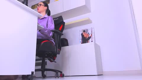 Megan online show from 2, 2, 2025