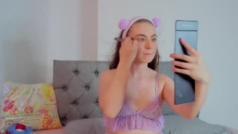 megansammy online show from 21, 4, 2026