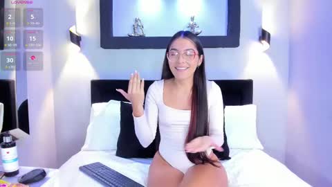 Megara20 online show from 15, 10, 2025