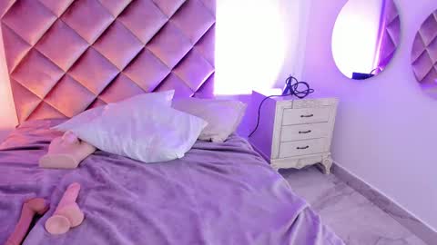 M E G A R A online show from 10, 2, 2025