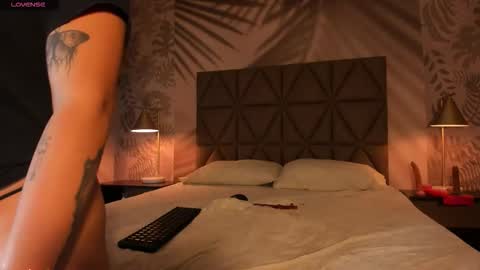 MEGGY MAE online show from 26, 3, 2026