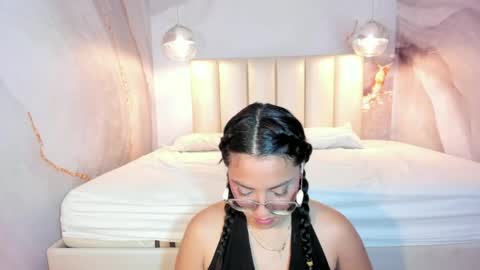 Snapshot of meggy_mae chatting on 30, 4, 2026 MEGGY MAE online show from 30, 4, 2026