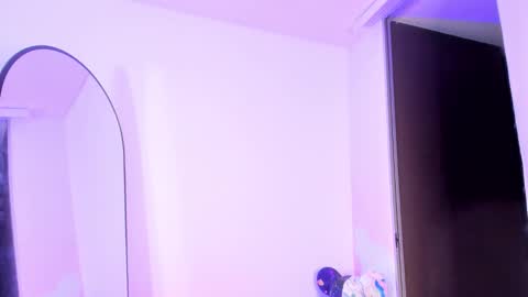 Snapshot of meghanallen_ chatting on 21, 10, 2025 meghanallen_ online show from 21, 10, 2025