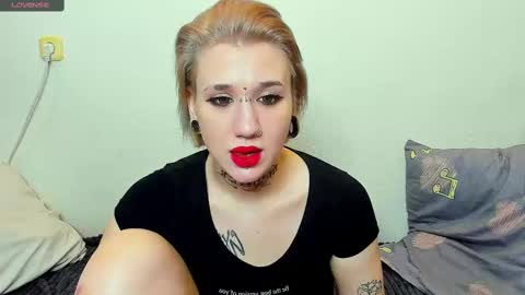 Megan  Megumi online show from 31, 12, 2024