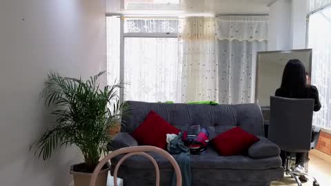 Mei online show from 15, 2, 2025