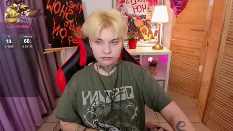 Snapshot of mekurisu chatting on 28, 2, 2025 mekurisu online show from 28, 2, 2025