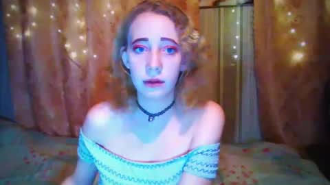 Mel Mellie online show from 8, 12, 2024