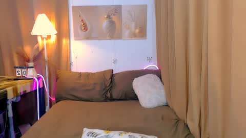 Snapshot of mel_rai14 chatting on 3, 4, 2026 mel_rai14 online show from 3, 4, 2026