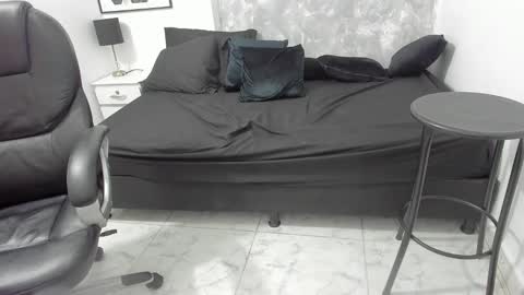 Melani  online show from 23, 2, 2025