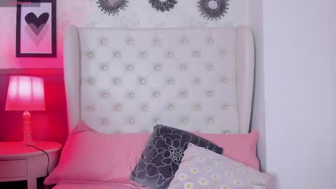 Melanie online show from 11, 2, 2025