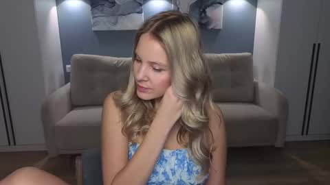 Melanie Bennett online show from 18, 12, 2025