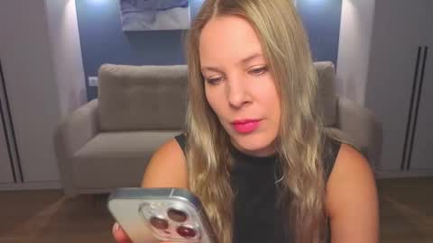 Melanie Bennett online show from 12, 1, 2026