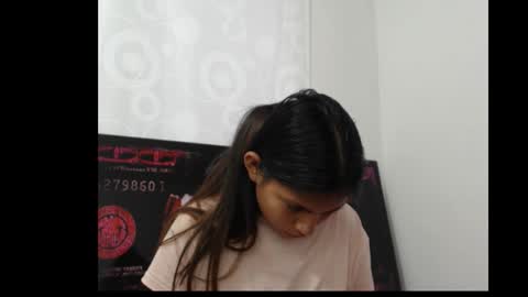 melaniegates06 online show from 10, 10, 2025