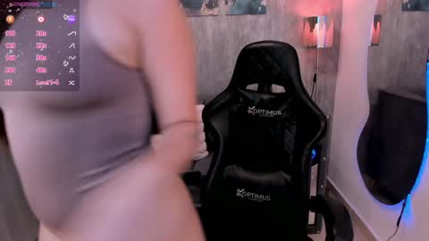 Melanie online show from 2, 2, 2025