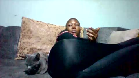 melaninndriping online show from 21, 11, 2025