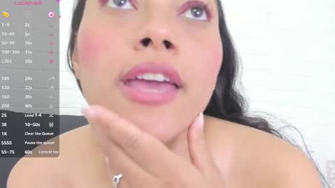 Snapshot of melannie_roses chatting on 3, 3, 2025 melannie roses online show from 3, 3, 2025