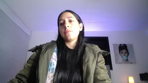 melanny_petite online show from 29, 4, 2026