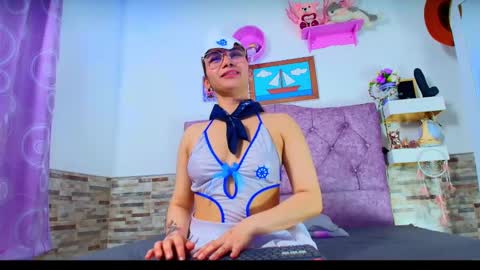 Snapshot of melannytaylor_1 chatting on 4, 12, 2025 Melanny taylor online show from 4, 12, 2025