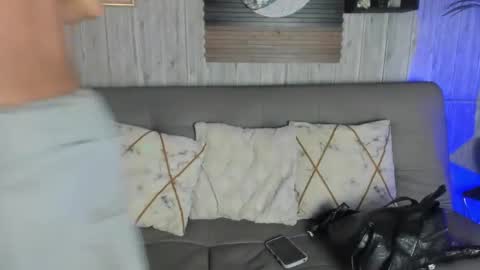 Melany online show from 2, 10, 2025