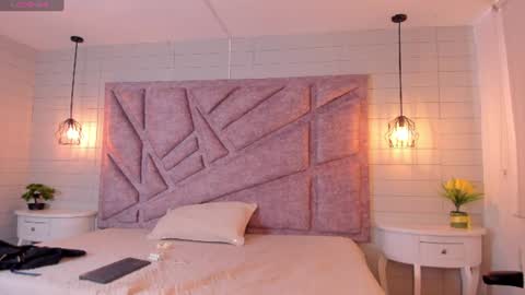 melany_heaven online show from 11, 7, 2026