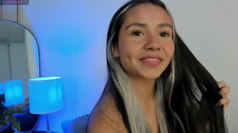 Snapshot of melii_0 chatting on 27, 3, 2026 Melii online show from 27, 3, 2026