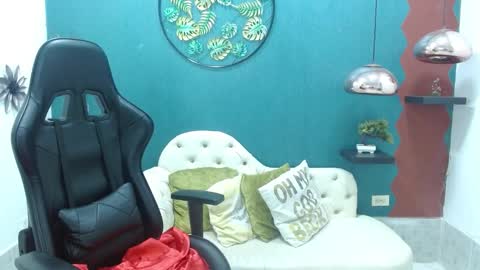 Snapshot of melika_sweet chatting on 9, 2, 2025 eli online show from 9, 2, 2025