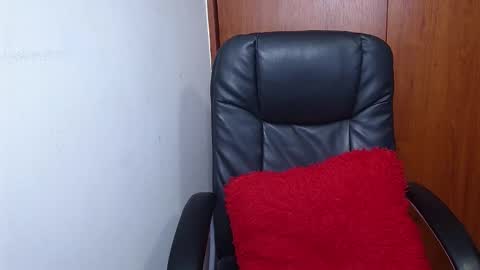 Snapshot of melika_sweet chatting on 23, 9, 2025 eli online show from 23, 9, 2025