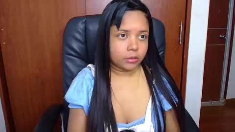 Snapshot of melika_sweet chatting on 30, 10, 2025 eli online show from 30, 10, 2025