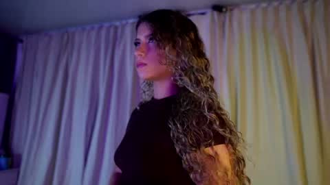MelinaSmith  online show from 21, 6, 2026