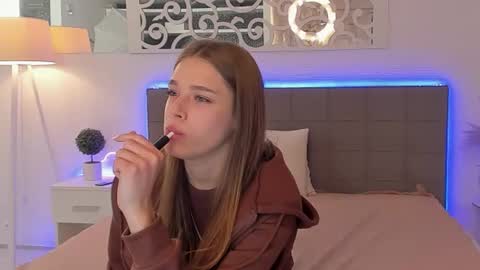 MelissaCrayzy online show from 4, 4, 2026