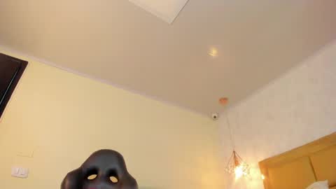    online show from 22, 4, 2026