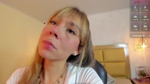 Snapshot of melissarouge chatting on 8, 5, 2026 online show from 8, 5, 2026