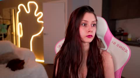 Snapshot of melissaxcbx chatting on 2, 10, 2025 NEXT STREAM in 7 3gmt--- online show from 2, 10, 2025