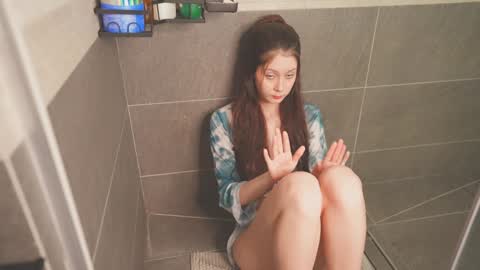 Snapshot of melissaxcbx chatting on 23, 11, 2025 NEXT STREAM in 7 3gmt--- online show from 23, 11, 2025