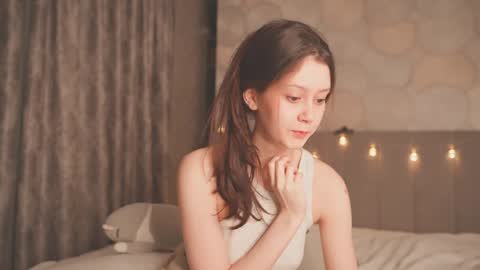 Snapshot of melissaxcbx chatting on 18, 12, 2025 NEXT STREAM in 7 3gmt--- online show from 18, 12, 2025