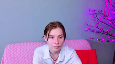 mellhyees online show from 10, 7, 2026