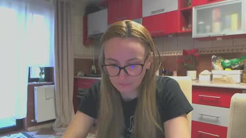 Melly online show from 11, 2, 2025