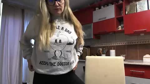 Melly online show from 27, 2, 2026