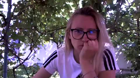 Melly online show from 11, 7, 2026