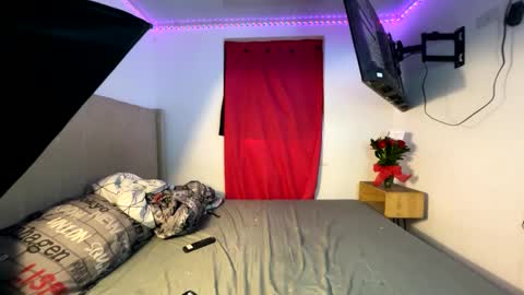 Melo online show from 17, 9, 2025