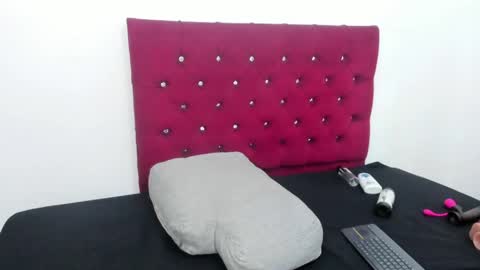 Snapshot of meloddy_megann chatting on 6, 6, 2026 Melody online show from 6, 6, 2026