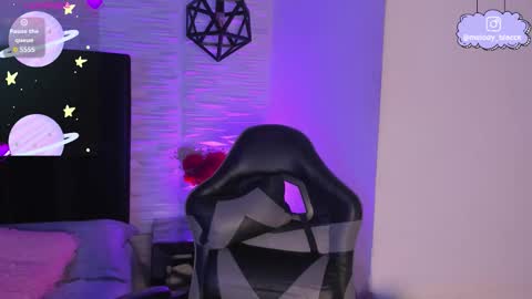 Snapshot of melody_black_ chatting on 20, 12, 2025 Melody online show from 20, 12, 2025